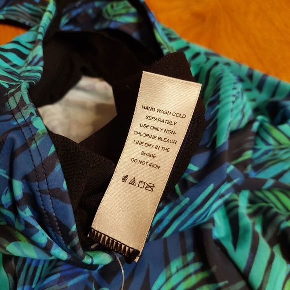 Swimsuits For All Green Blue Tropical Scoopneck Tankini Swim Top 10 NEW NWT - Picture 4 of 6